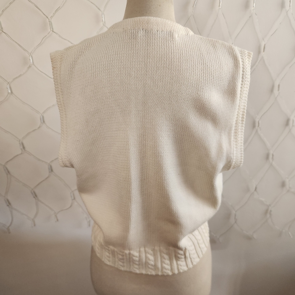 °Vintage Knit Sweater Vest • Beautiful Embroidery • by Chaus • Size Medium - Picture 5 of 8